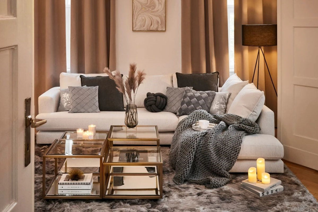 5 idées d’aménagement cosy avec de gros coussins